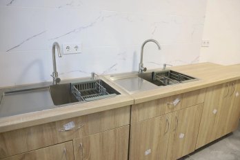 На Львівщині відкрили відремонтований гуртожиток для переселенців – 04