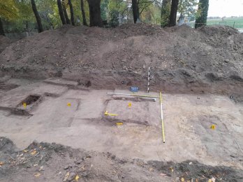 У Польщі знайшли останки 30 українських жертв масового розстрілу – 03