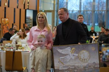 На благодійному аукціоні у Львові зібрали 5,5 млн для порятунку 7-річного Богдана Ільківа – 01