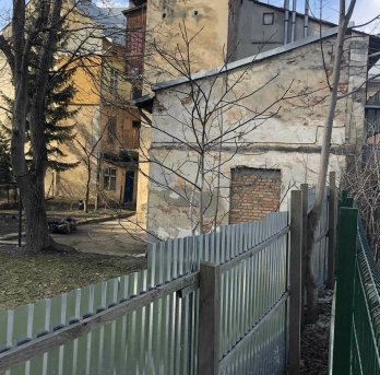 Відома львівська фірма хоче звести будинок у дворику в центрі Львова – 01