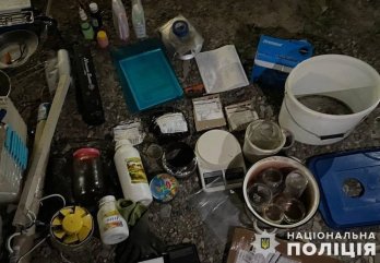 На Львівщині у нарколабораторії виготовляли по 40 кг психотропів щомісяця – 02