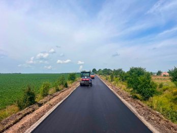 На Львівщині ремонтують дорогу між селами Ступниця та Лішня – 02