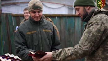 Нагородження військових. Фото: 24-та ОМБ імені короля ДанилаФото: