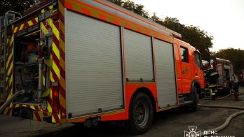 У Львові на території колишніх складів зайнялася пожежа