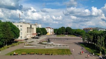 Дефіцит електроенергії: у Червонограді ввечері вимикають вуличне освітлення