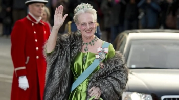 Королева Данії зреклася престолу на користь сина