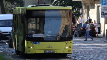 Автобус 92 у Львові