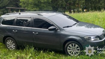 У Новому Роздолі 29-річний водій загинув від наїзду власної автівки