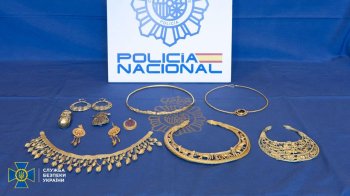В Іспанії у злодіїв вилучили золоті прикраси VIII-IV ст. до н.е., викрадені в Україні (ФОТО)