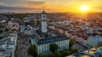 На Львівщині синоптики прогнозують до 33 градусів тепла