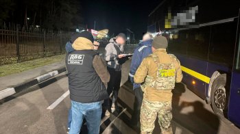 На Львівщині переправника ухилянтів затримали при спробі втекти за кордон