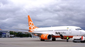 Літаку SkyUp заборонили летіти в Україну