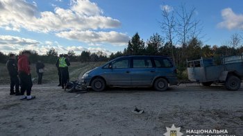 У селі на Львівщині водій Volkswagen збив 75-річного мотоцикліста