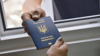 Прикинувся багатодітним: на кордоні з Львівщиною викрили підприємця з фальшивими документами