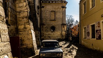 Нові робочі місця та ексгумація поховань на Личакові: головні новини Львівщини за 27 березня