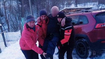 77-річний турист з Трускавця зламав ногу під час сходження на гору