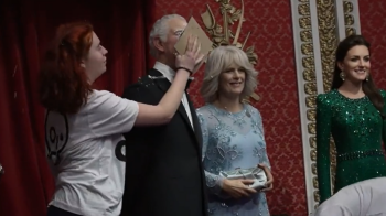 Екоактивісти зіпсували воскову скульптуру Чарльза ІІІ