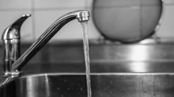 Впав рівень води: жителі Турки залишаються без водопостачання