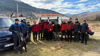 На Стрийщині рятувальники за допомогою дронів та собак розшукали у лісі 56-річного чоловіка