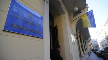 У головному офісі Львівської  митниці проводять обшуки 