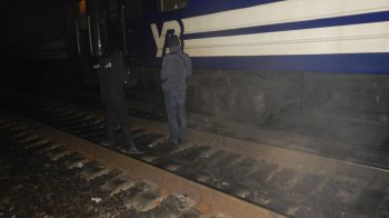 У Львові під колесами електрички загинула 26-річна жінка з Хмельниччини