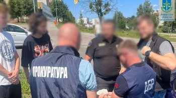У Львові затримали інспектора держслужби з безпеки на транспорті через хабарництво