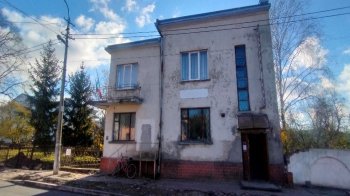 Продаж будівлі "Ощадбанку"