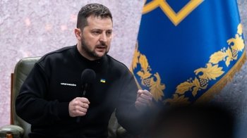 Зеленський жорстко пройшовся по Порошенку після доповіді журналістки «5 каналу»