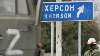 Росіяни тікають з Херсонщини, грабуючи місцеве населення