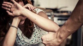 На Львівщині чоловіка арештували на 3 місяці за домашнє насильство