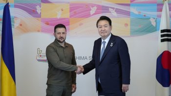 До України приїхав президент Південної Кореї