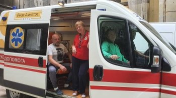 Медики львівського "ОХМАТДИТу" привезли двомісячного хлопчика з Полтави на лікування до Львова