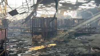 Зруйнований склад «Нової пошти» в Одесі