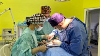 Випив чарку і мало не помер: львівські медики врятували чоловіка з розривом стравоходу