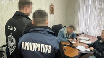 Адвокат з Дрогобича вимагав хабар за допомогу у встановленні опікунства
