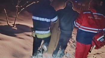 На Львівщині рятувальники спільно з медиками допомогли чоловіку