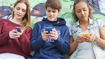 В Україні з’явився чат психологічної підтримки для підлітків