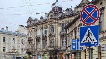 Від початку року у Львові зафіксували понад 80 тис. порушень через заборону зупинки