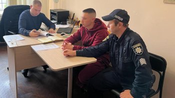 Двоє юнаків зі зброєю напали на мешканців Стрийщини, вимагаючи віддати їм Audi