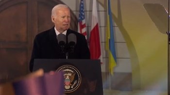 На кону стоїть майбутнє України: Байден висловив підтримку Україні, перебуваючи у Варшаві