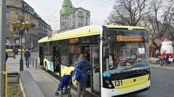 Проїзд в електротранспорті Львова для учнів залишиться безоплатним - міськрада