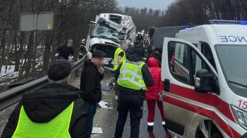 У подвійній ДТП біля Львова загинув 59-річний водій вантажівки