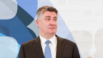 Гасло шовіністів, які вбивали євреїв і поляків: скандальний президент Хорватії розкритикував гасло «Слава Україні»