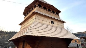 На Стрийщині відреставрували 148-річну дерев’яну дзвіницю