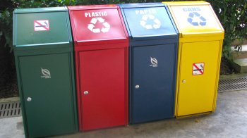 Утилізація сміття у Львові: куди та які відходи можна здавати