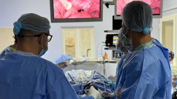 Львівські лікарі успішно видалили 2 пухлини, що розростались в репродуктивних органах 14-річної дівчинки