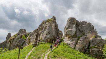 Фортеця Тустань