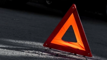 На Львівщині пікап збив чоловіка і врізався у вантажівку — четверо загиблих