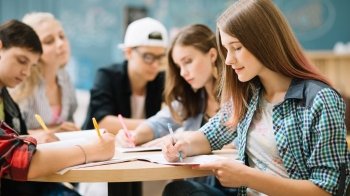 Комп'ютерники, правознавці та філологи: ким хочуть бути цьогоріч вступники львівських вишів