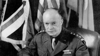 На кордоні Львівщини в BMW виявили 16 журналів LIFE 1945 року